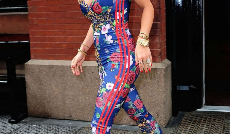 Rita Ora Tight Jumpsuit Out About New York (32 photos)
