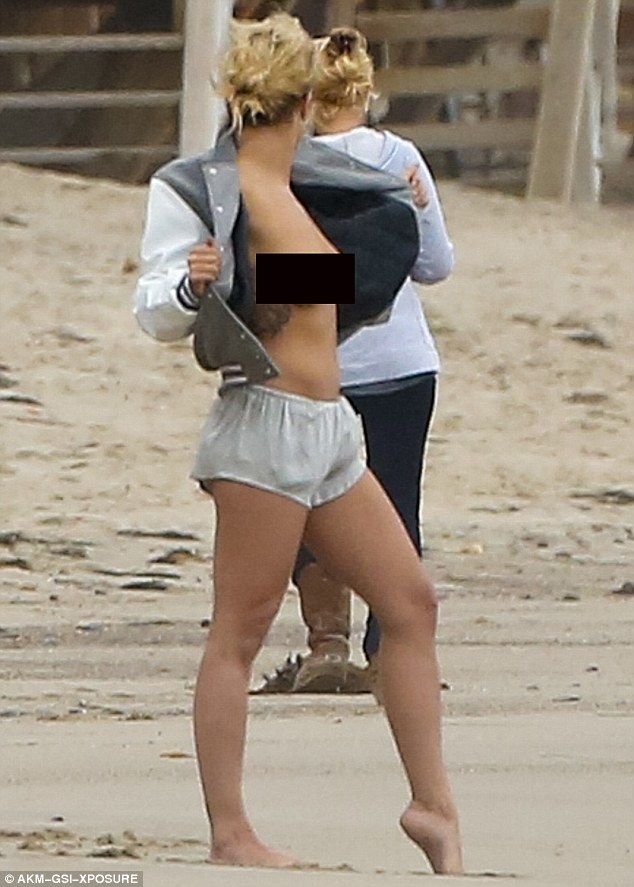 Rita Ora Topless