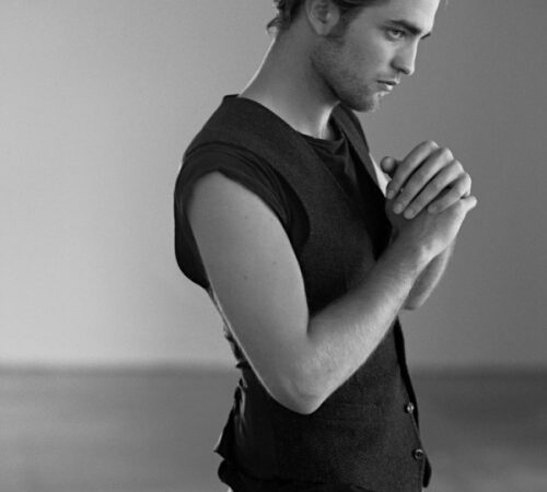 Rob Pattinson (1 photo)