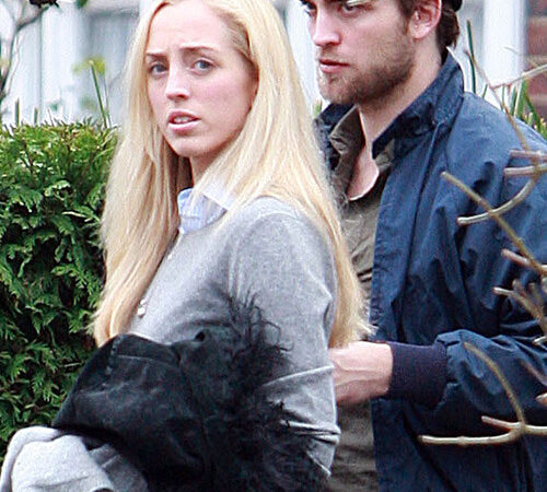 Robert Pattinson Out With Sister Lizzy (1 photo)