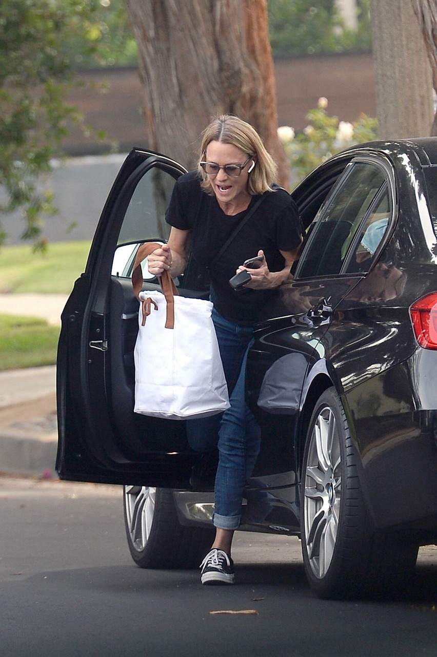 Robin Wright Out Los Angeles