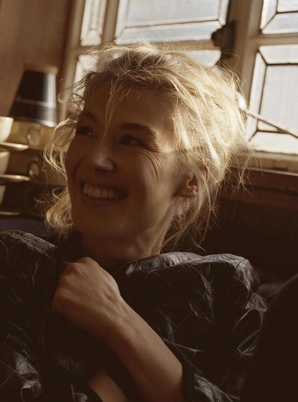 Rosamund Pike Photographed By Julien T Hamon For