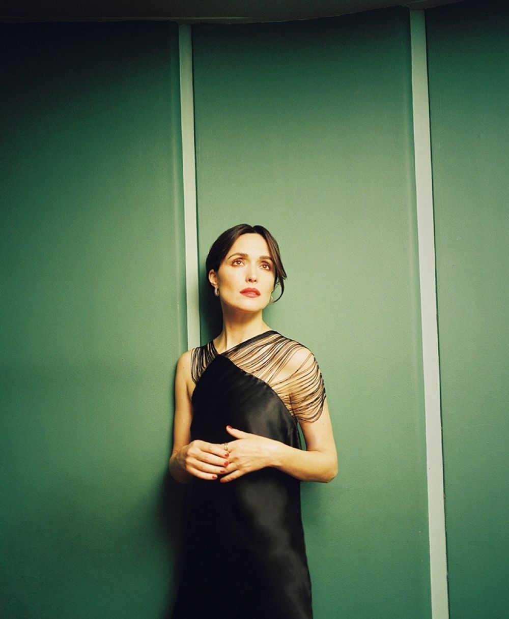 Rose Byrne For Amazing Magazine Debut Issue