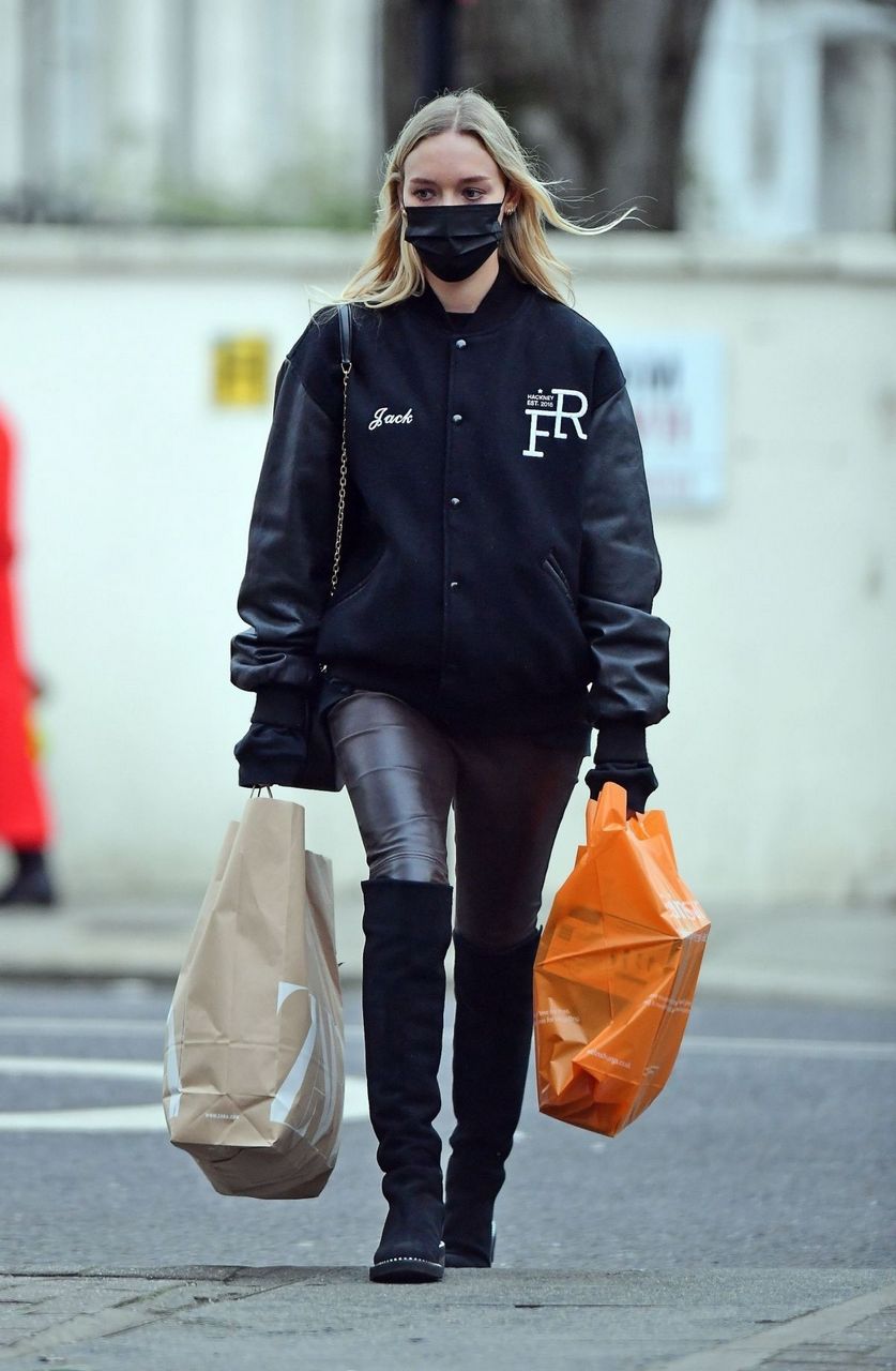 Roxy Horner Out Shopping Notting Hill