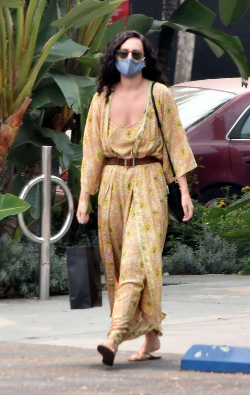 Rumer Willis Out About Los Angeles