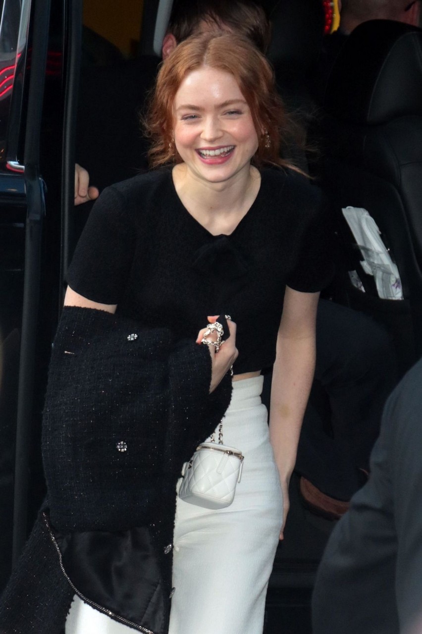 Sadie Sink Arrives All Too Well Premiere Amc Lincoln Square 12 Theater New York