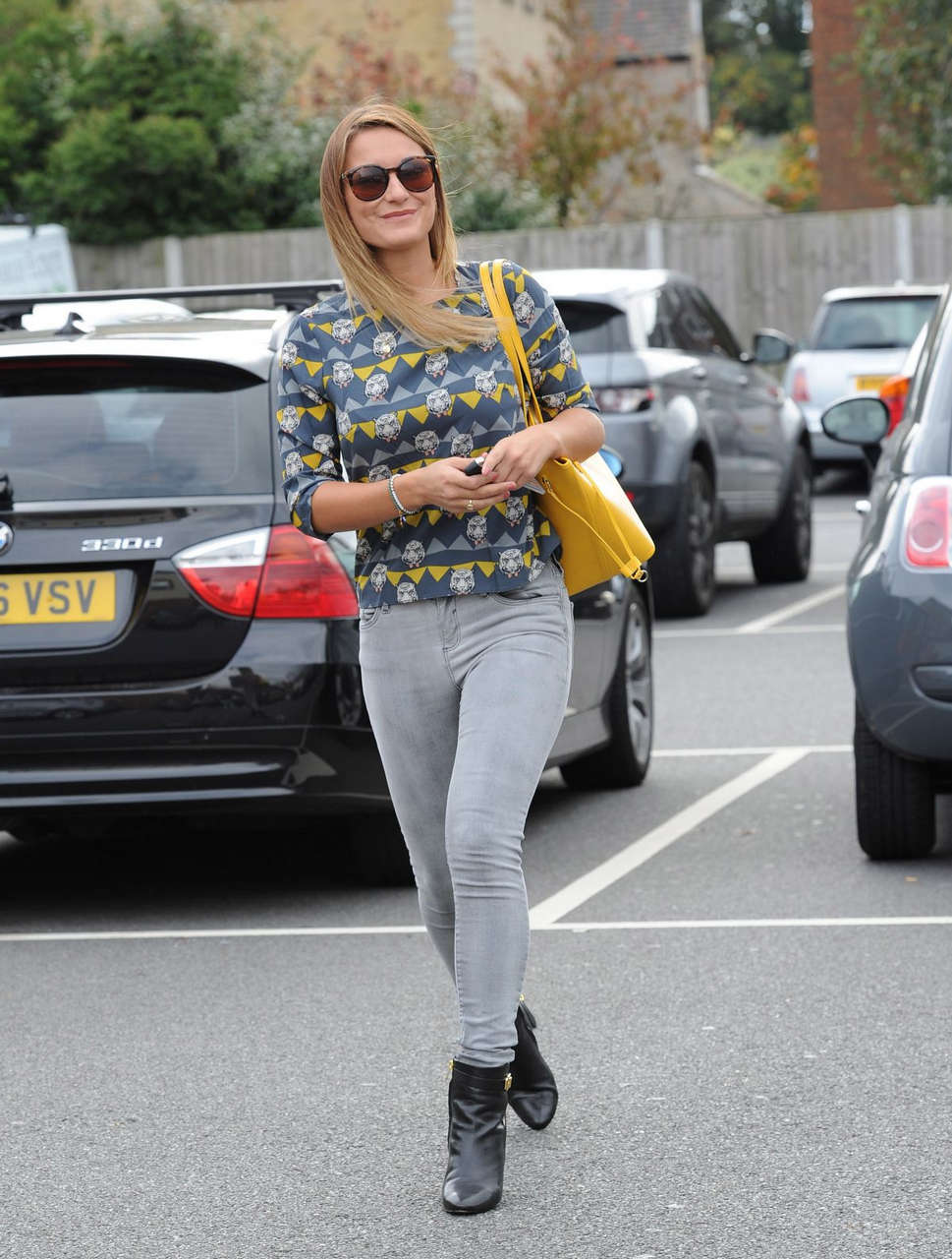 Sam Faiers Arrives Minnies Boutique Brentwood