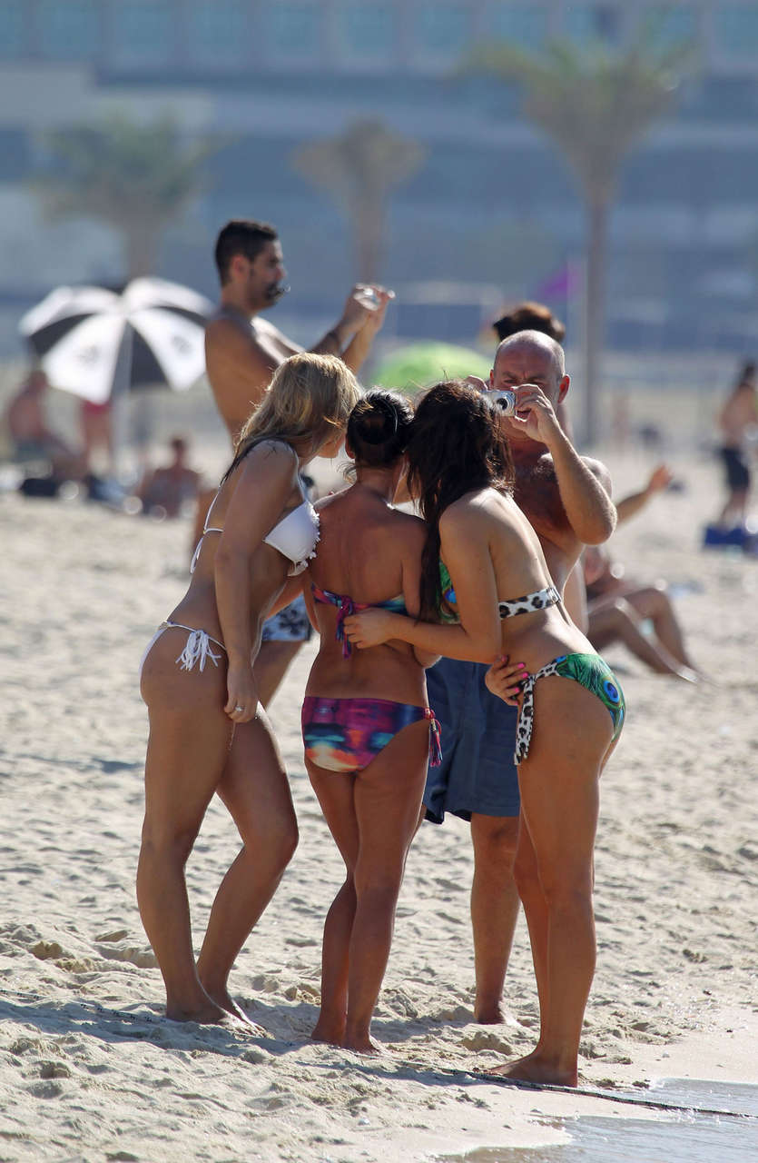 Sam Faiers Jessica Wright Bikinis Dubai Beach