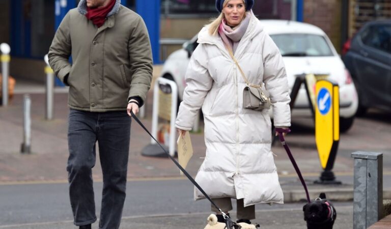 Sarah Jayne Dunn And Jonathan Smith Out With Their Dogs Wilmslow (7 photos)
