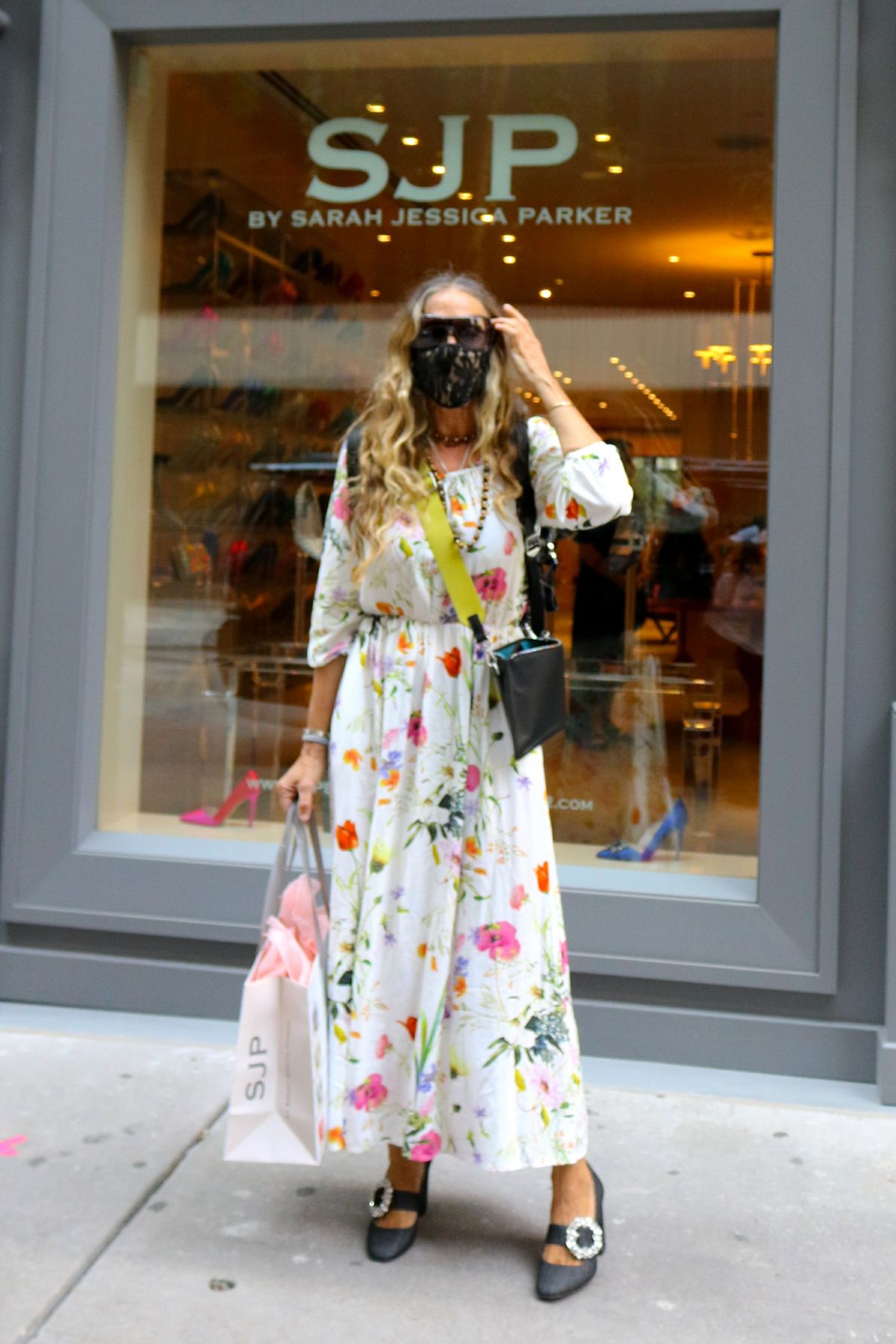 Sarah Jessica Parker Out About New York