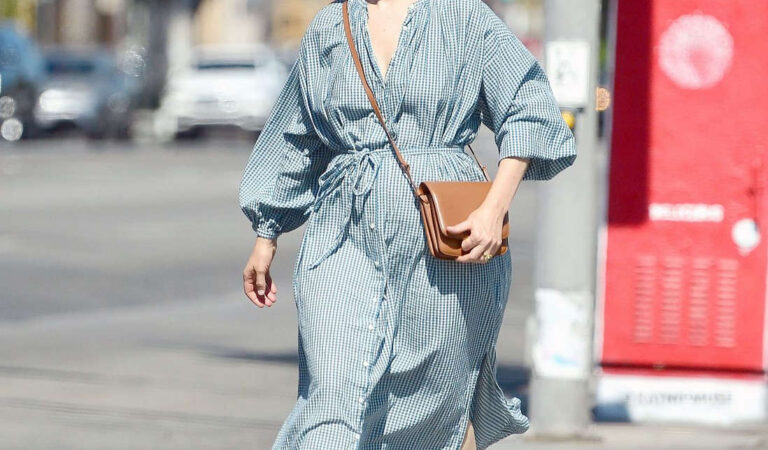 Sarah Paulson Out Shopping Los Angeles (10 photos)