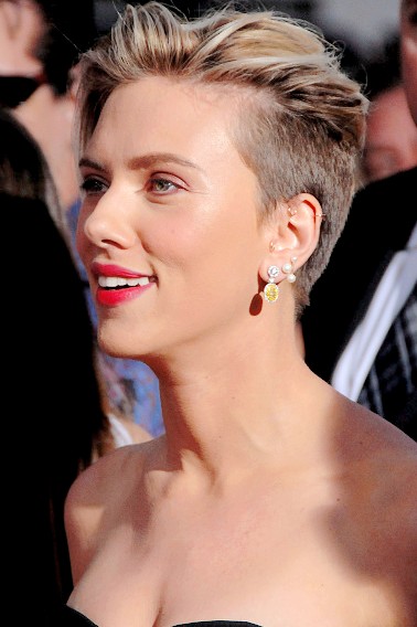 Scarlett Johansson Attends The Premiere Of
