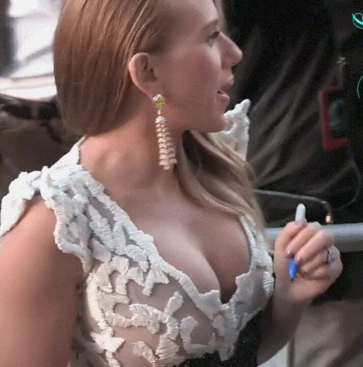 Scarlett Johansson Gif