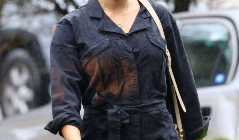 Scarlett Johansson Out Lgrocery Shopping New York (10 photos)