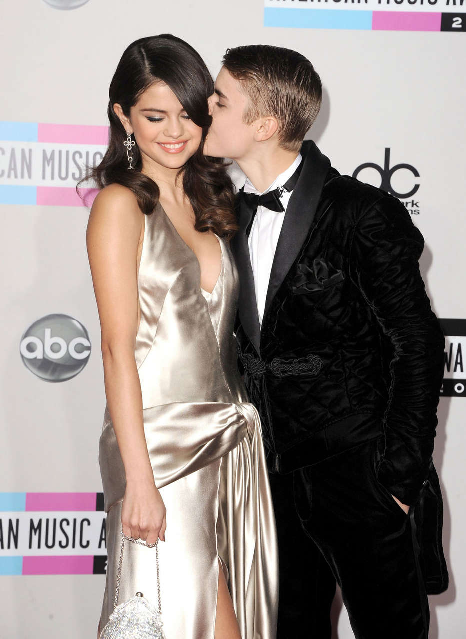 Selena Gomez 39th Annual American Music Awards Los Angeles
