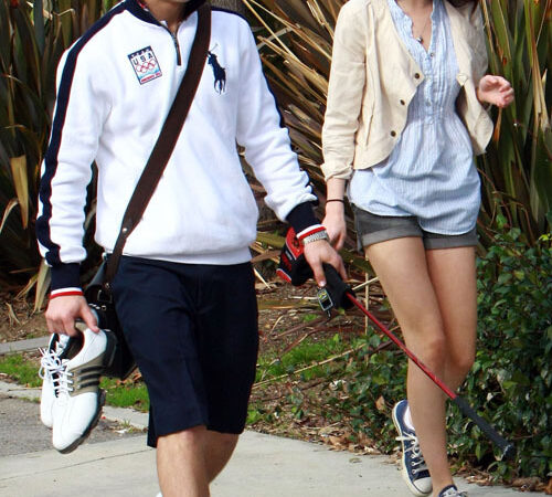 Selena Gomez And Nick Jonas Out Golfing (1 photo)