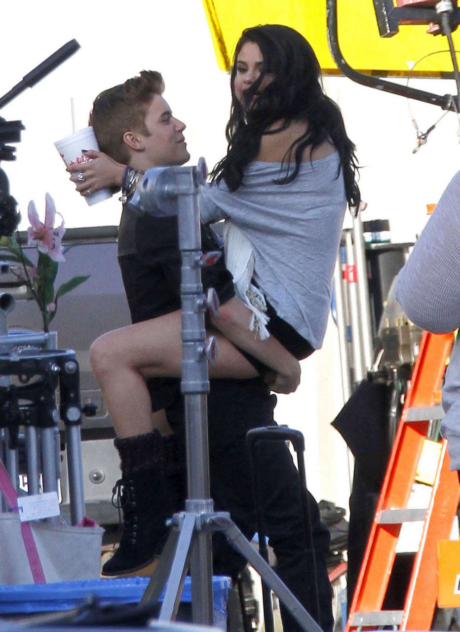 Selena Gomez Justin Bieber Set Boyfriend Music Video