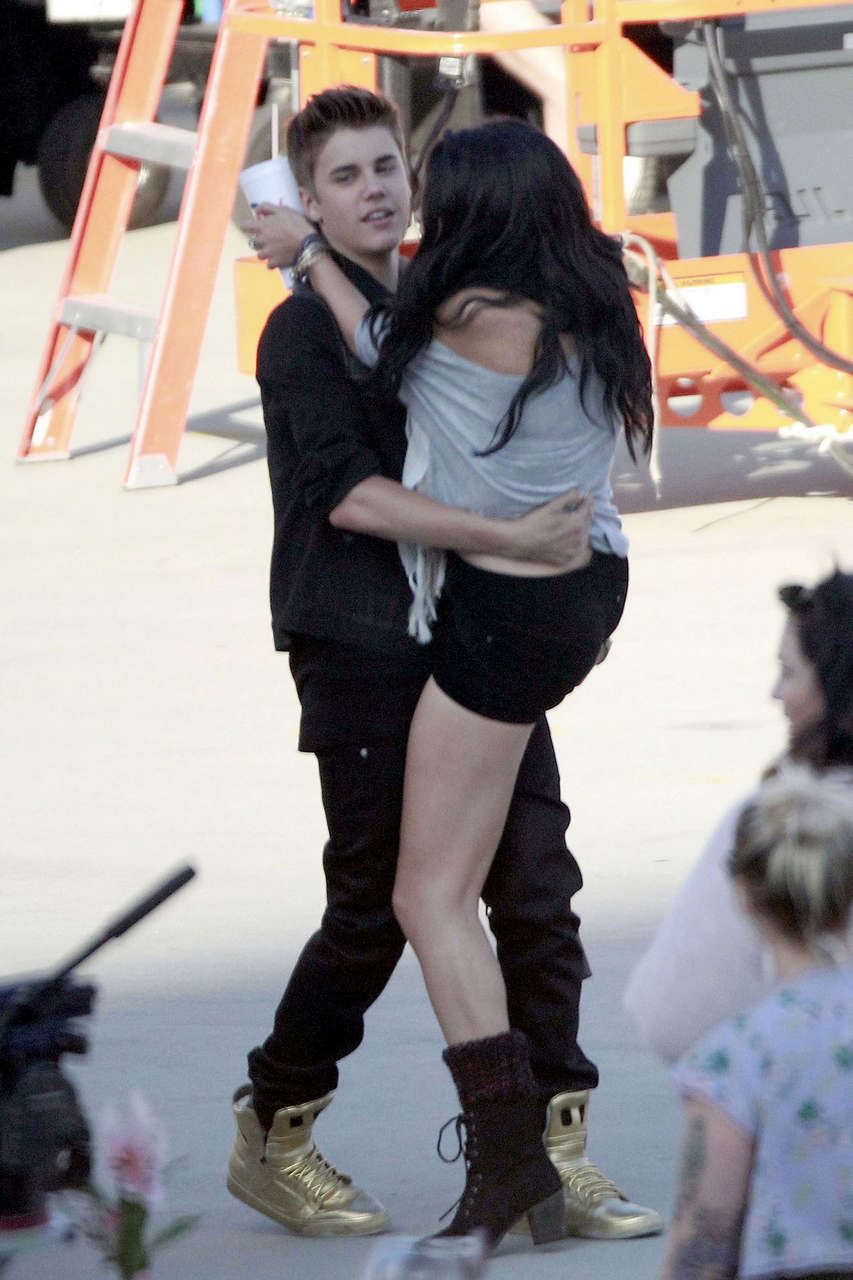 Selena Gomez Justin Bieber Set Boyfriend Music Video