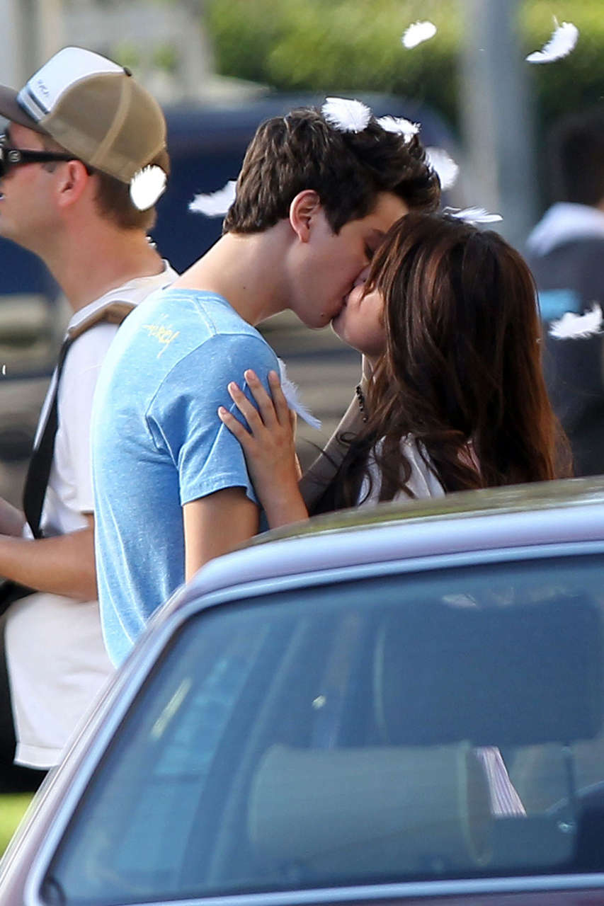 Selena Gomez Nat Wolff Kiss Set Parental Guidance Suggested
