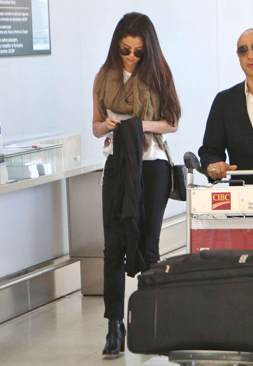 Selena Gomez Pearson International Airport Toronto