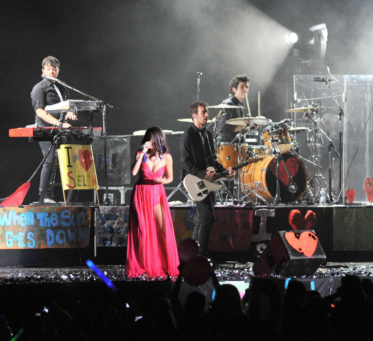Selena Gomez Performs Montevideo Uruguay