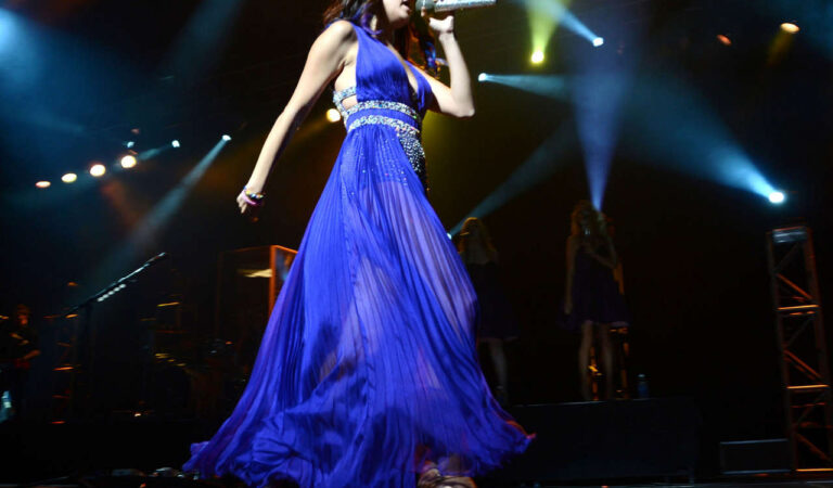 Selena Gomez Performs Puerto Rico Coliseum Puerto Rico (36 photos)