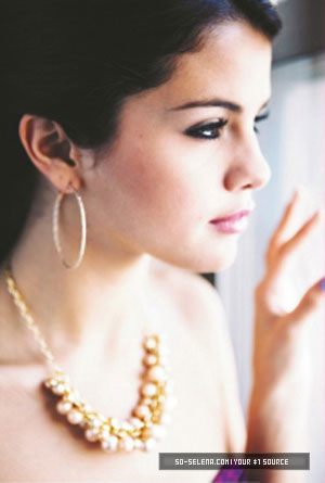 Selena Gomez Swak Magazine November 2011 Issue