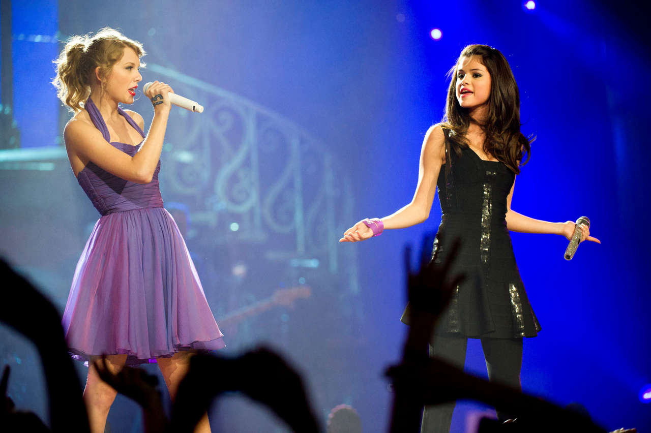 Selena Gomez Taylor Swift Live Madison Square Garden