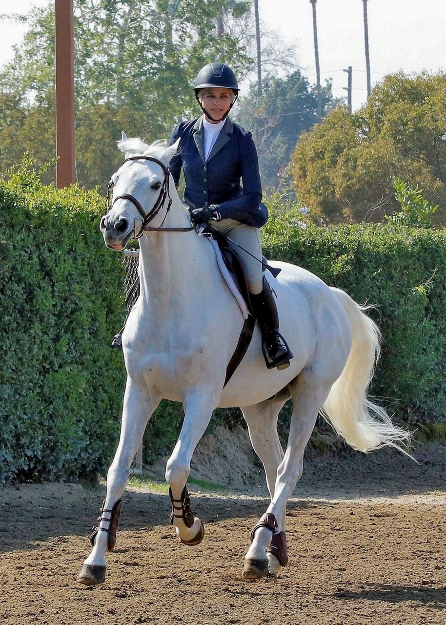 Selma Blair An Equestrian Show Los Angeles