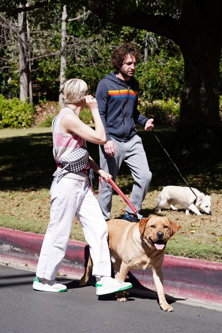 Selma Blair Out With Her Dog And Friend Los Angeles