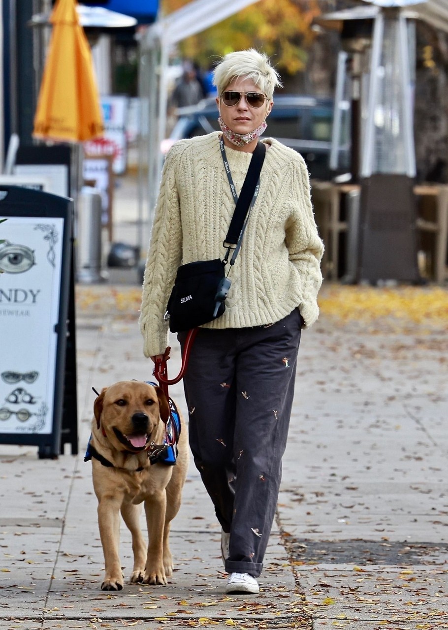 Selma Blair Out With Her Dog Studio City
