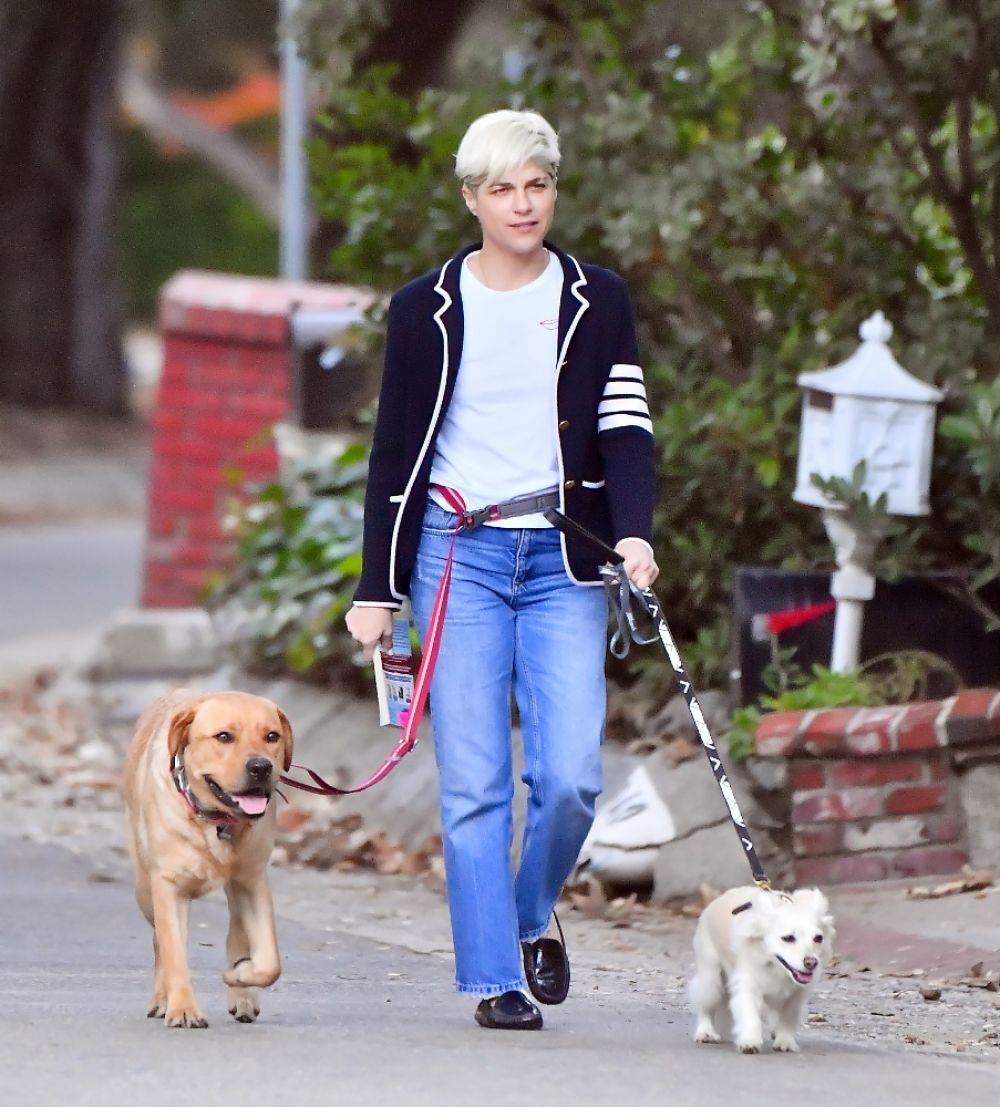 Selma Blair Out With Her Dogs Los Angeles