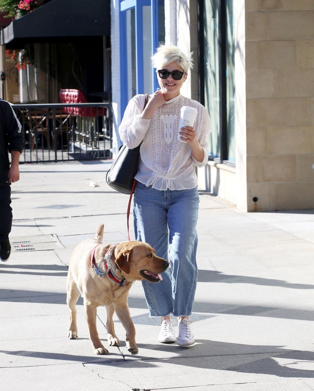 Selma Blair Out With Her Service Dog For Starbucks Coffee Los Angeles