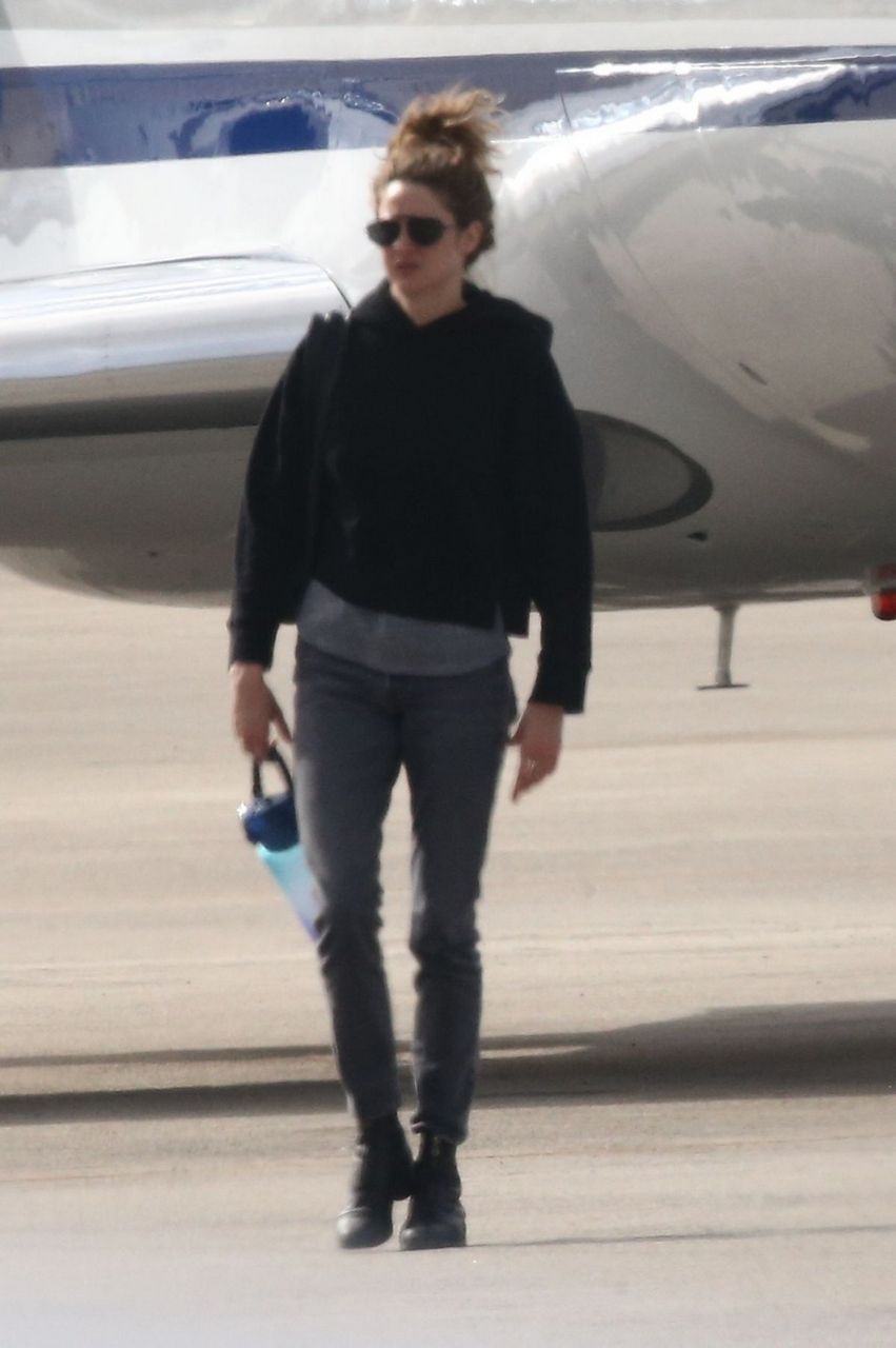 Shailene Woodley Arrives Palm Beach