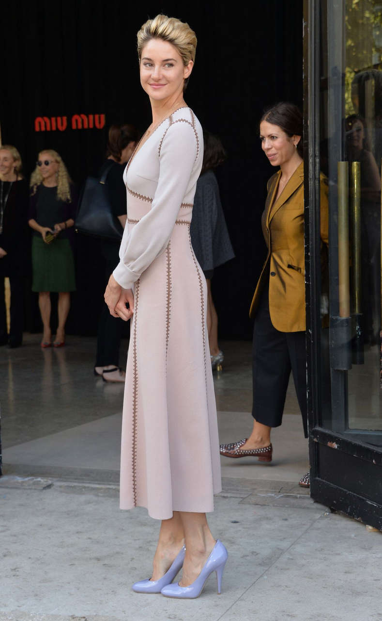 Shailene Woodley Miu Miu Fashion Show Paris