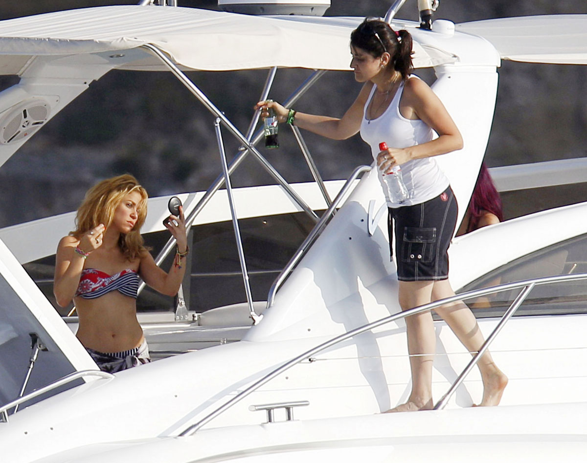 Shakira Bikini Yacht Formentera