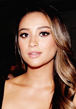 Shay Mitchell Attends Peter Som During Made