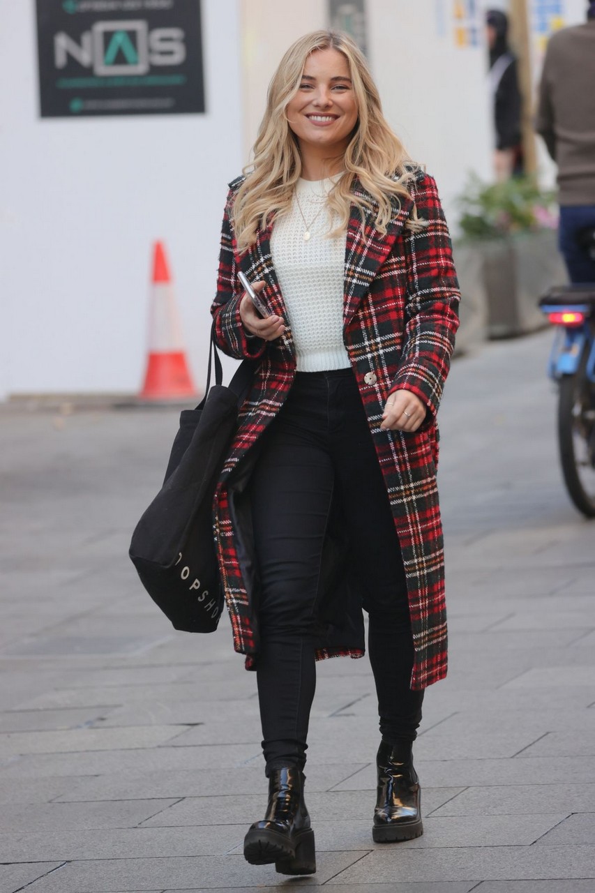 Sian Welby Out About London