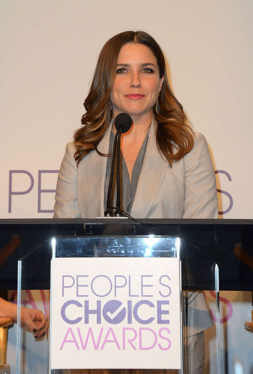 Sophia Bush Peoples Choice Awards Nomination Beverly Hills