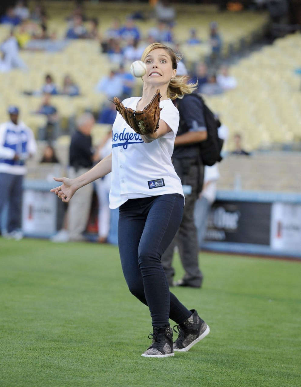 Sophia Bush Throw First Pitch Dodgers Game Los Angeles