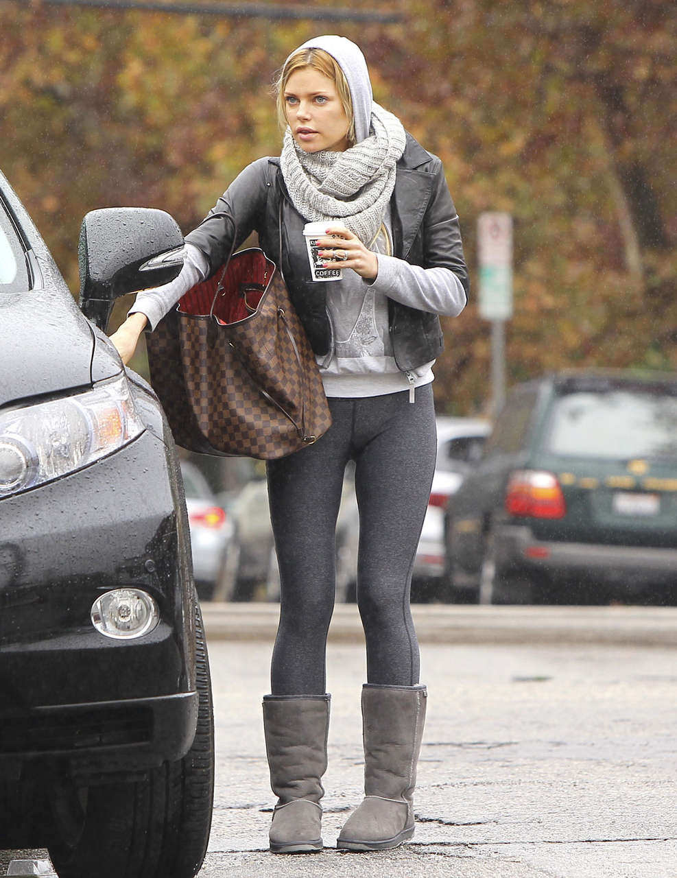 Sophie Monk Tights Kings Road Cafe Studio City
