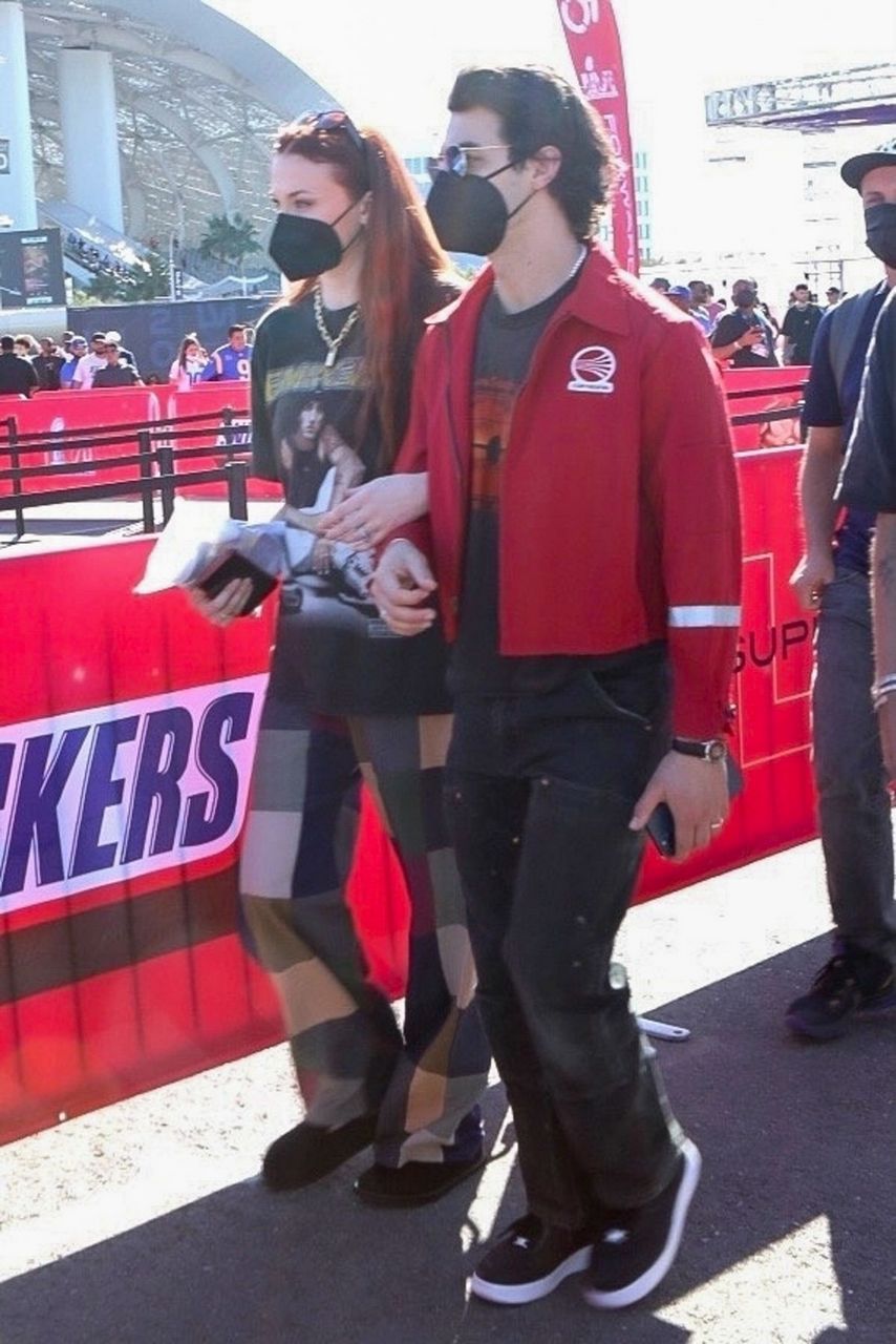Sophie Turner And Joe Jonas Arrives Super Bowl Lvi Sofi Stadium Inglewood