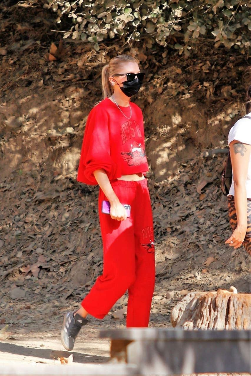 Stella Maxwell Out Hiking Griffith Park Los Angeles
