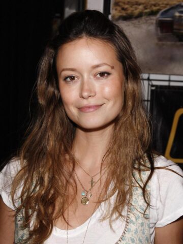 Summer Glau Hot