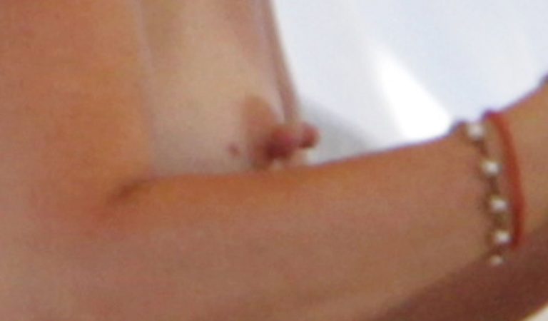 Tamara Beckwith Topless (3 photos)