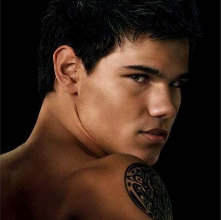 Taylor Lautner As Jacob Sorry I Couldnt Help It (1 photo)