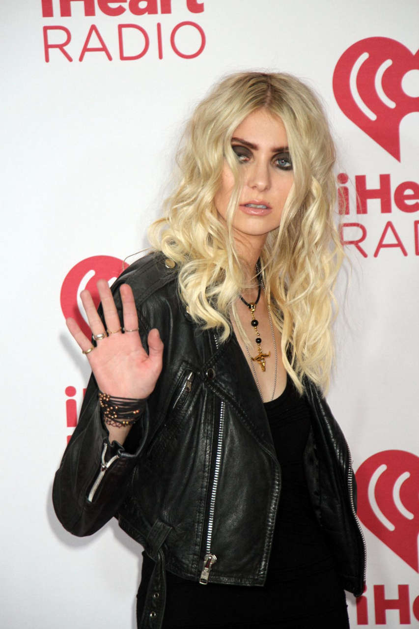Taylor Momsen 2014 Iheart Radio Music Festival Las Vegas