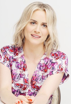 Taylor Schilling The Overnight Press Conference