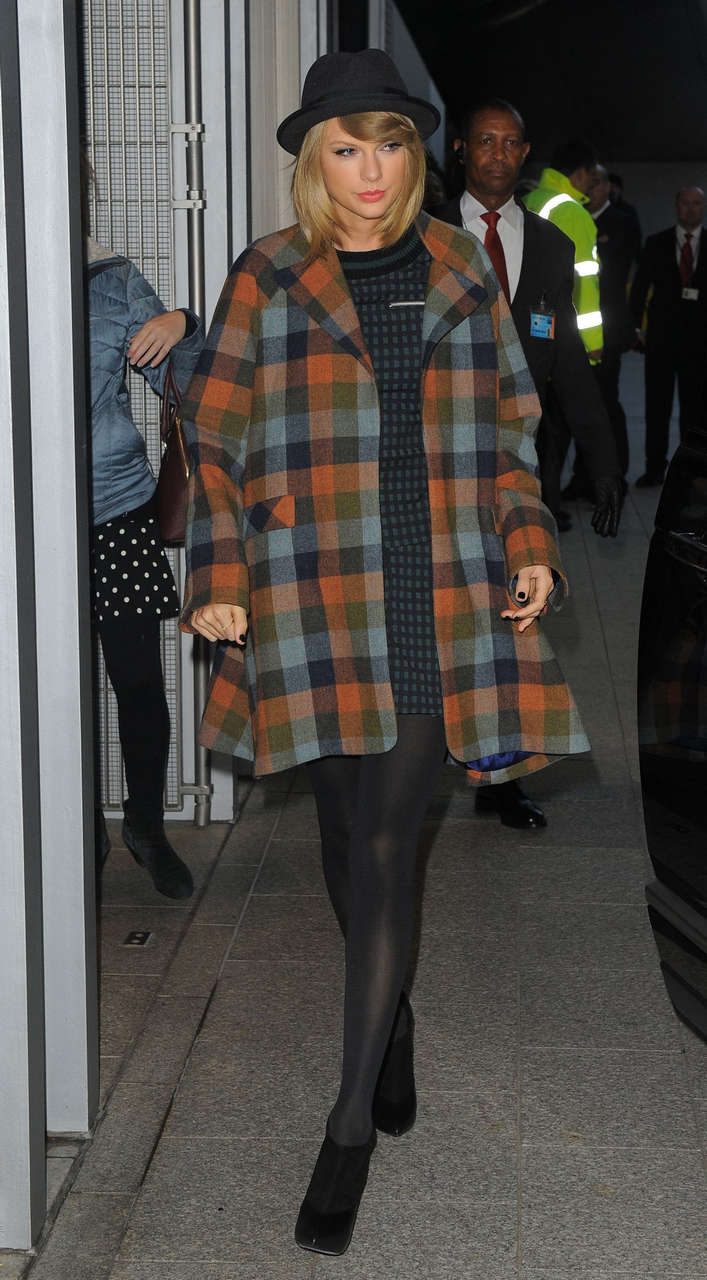 Taylor Swift Arrives Shard London