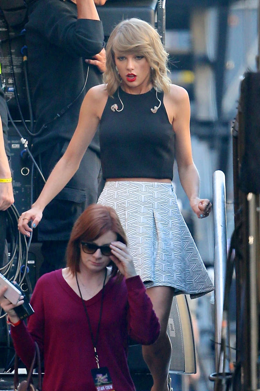 Taylor Swift Leaves Jimmy Kimmel Live Hollywood